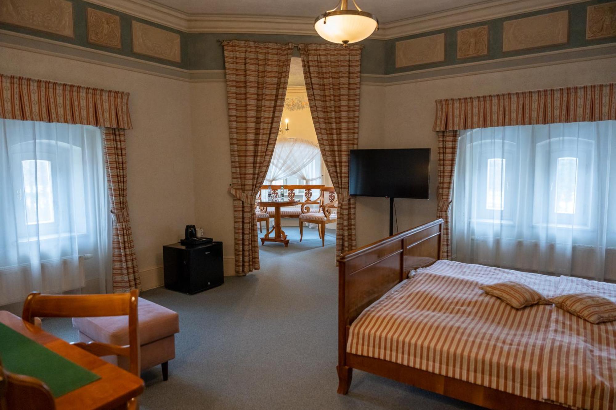 Palac Wojanow Room photo